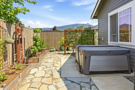 3847 Wyoming Lane Medford OR 97504