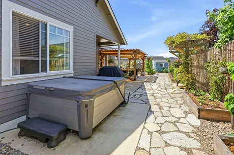 3847 Wyoming Lane Medford OR 97504