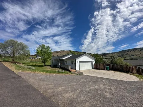 1839 Melanie Court Klamath Falls OR 97601