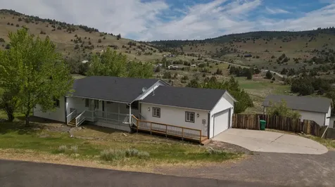 1839 Melanie Court Klamath Falls OR 97601