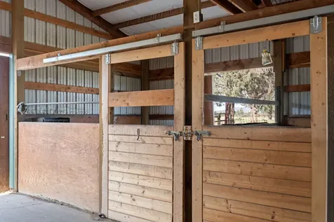 5900 NW 59th Street Redmond OR 97756