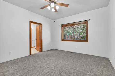 1621 Monarch Lane Medford OR 97504