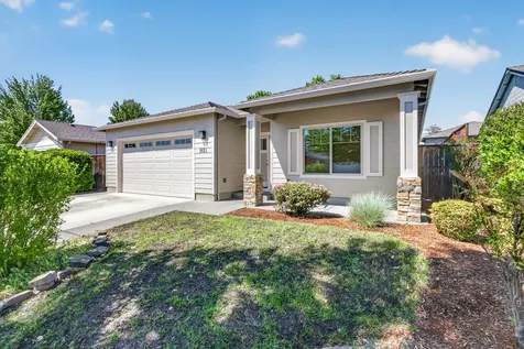 1621 Monarch Lane Medford OR 97504