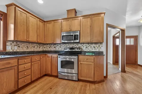 1621 Monarch Lane Medford OR 97504