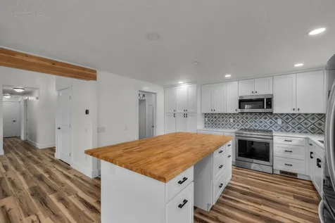 61114 Deer Valley Drive Bend OR 97702
