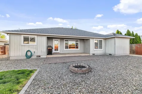 8414 Atlantic Avenue White City OR 97503