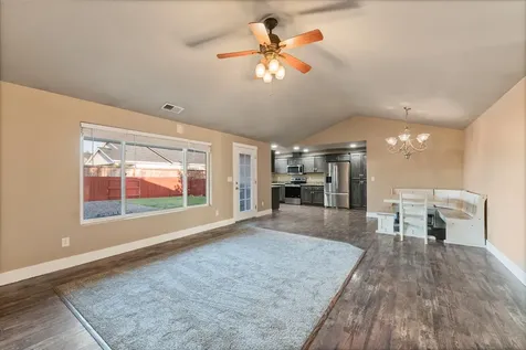 8414 Atlantic Avenue White City OR 97503