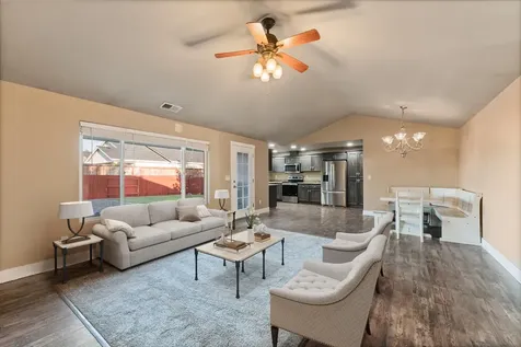 8414 Atlantic Avenue White City OR 97503