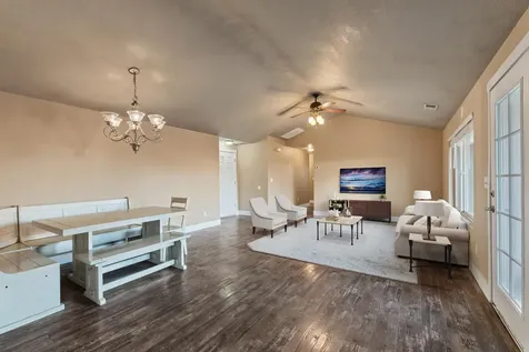 8414 Atlantic Avenue White City OR 97503