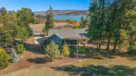 6914 Redstart Road Klamath Falls OR 97601