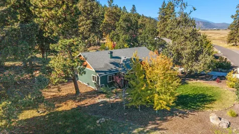 6914 Redstart Road Klamath Falls OR 97601