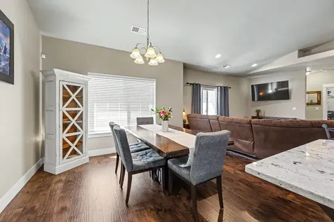 1956 Layla Drive Medford OR 97501