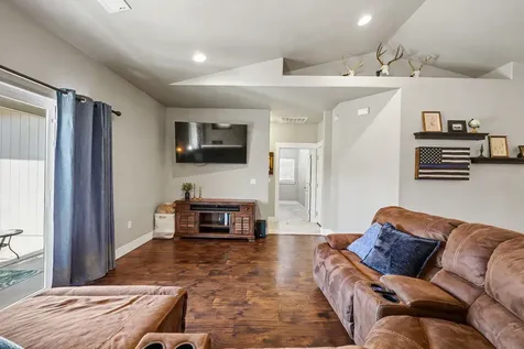 1956 Layla Drive Medford OR 97501