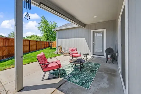 1956 Layla Drive Medford OR 97501