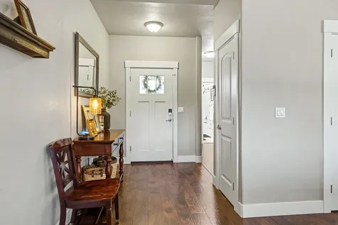 1956 Layla Drive Medford OR 97501