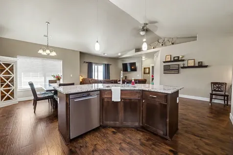 1956 Layla Drive Medford OR 97501