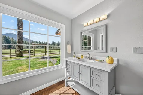 26308 SW Metke Lane Camp Sherman OR 97730