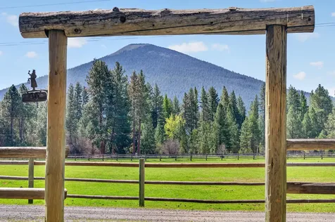 26308 SW Metke Lane Camp Sherman OR 97730