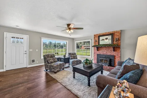 26308 SW Metke Lane Camp Sherman OR 97730