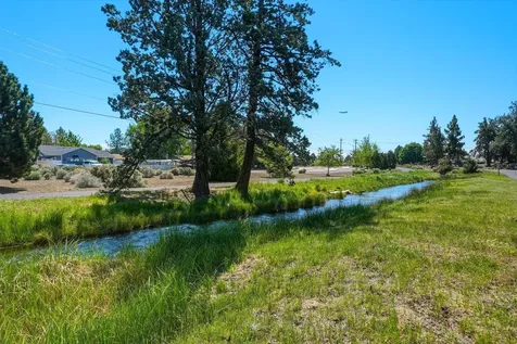3410 SW 28th Street Redmond OR 97756
