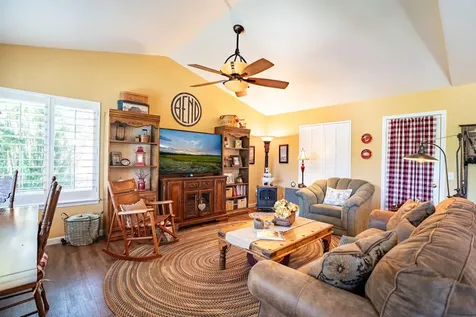1886 NE Curtis Drive Bend OR 97701