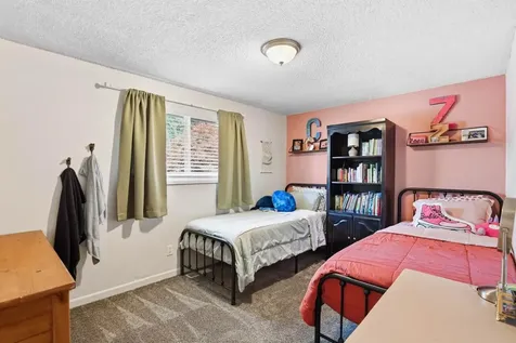 2190 Crestbrook Road Medford OR 97504