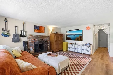 2190 Crestbrook Road Medford OR 97504