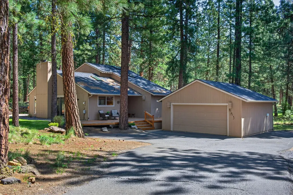 70800 Samphire Black Butte Ranch OR 97759