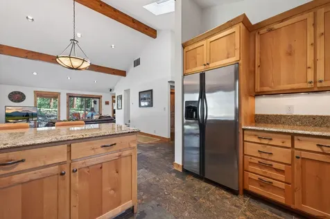 70800 Samphire Black Butte Ranch OR 97759