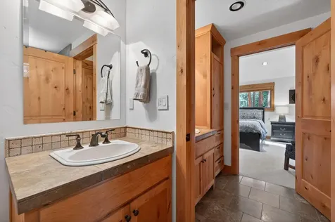 70800 Samphire Black Butte Ranch OR 97759