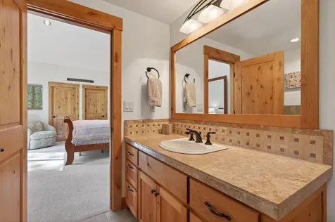 70800 Samphire Black Butte Ranch OR 97759