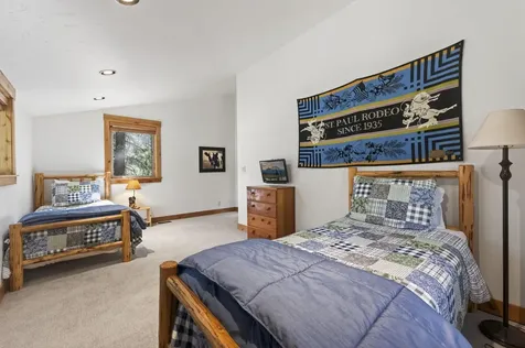 70800 Samphire Black Butte Ranch OR 97759