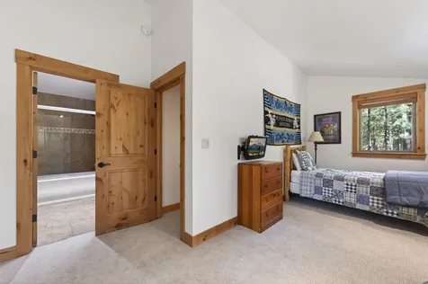 70800 Samphire Black Butte Ranch OR 97759