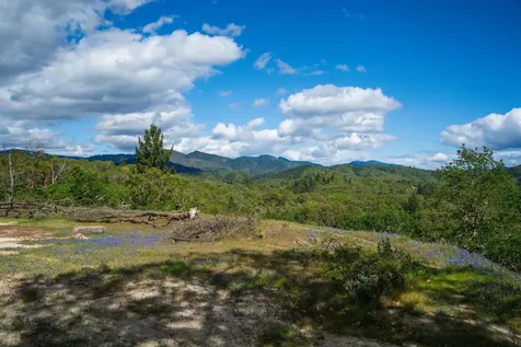 250 Adams Way Grants Pass OR 97526