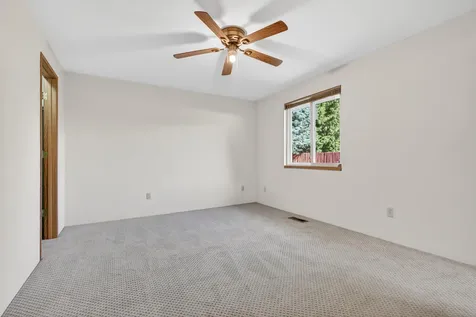 2129 Jubilant Avenue Medford OR 97504