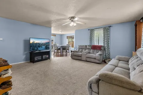 648 NE Cougar Loop Prineville OR 97754