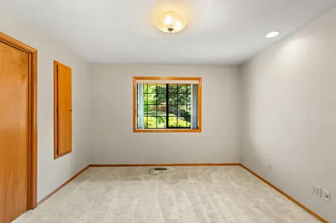 1007 NW Regent Drive Grants Pass OR 97526
