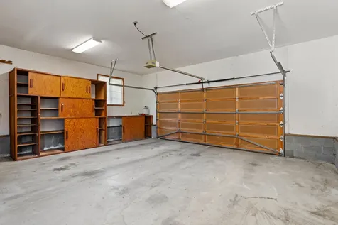1007 NW Regent Drive Grants Pass OR 97526