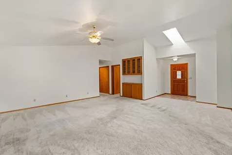1007 NW Regent Drive Grants Pass OR 97526
