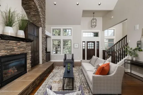 3193 NW Colonial Drive Bend OR 97703
