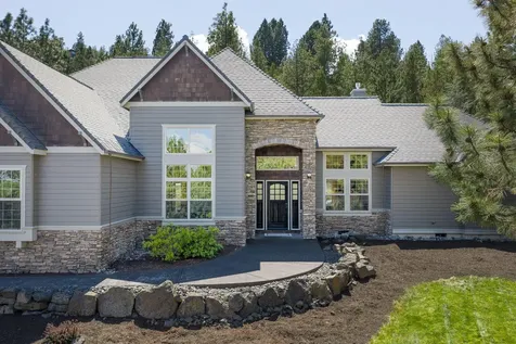 3193 NW Colonial Drive Bend OR 97703