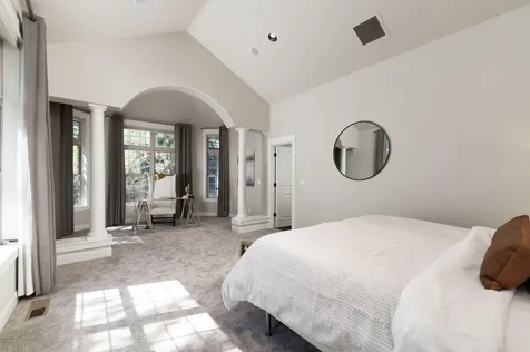 3193 NW Colonial Drive Bend OR 97703