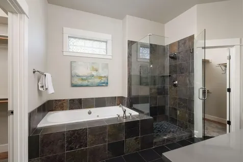 3193 NW Colonial Drive Bend OR 97703