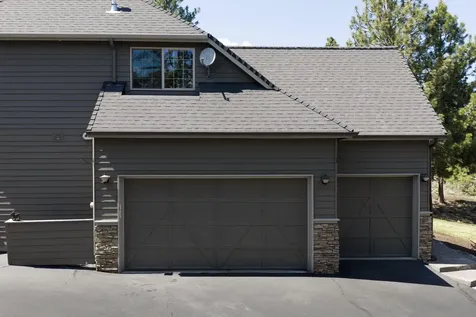 3193 NW Colonial Drive Bend OR 97703