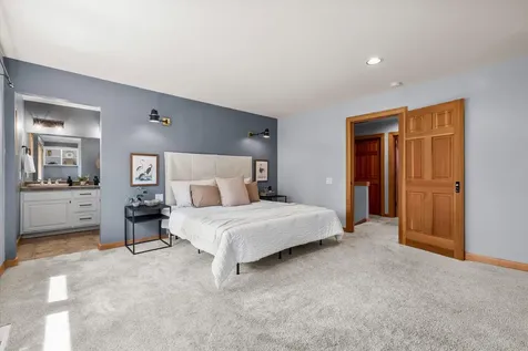 1252 NW Ithaca Avenue Bend OR 97703