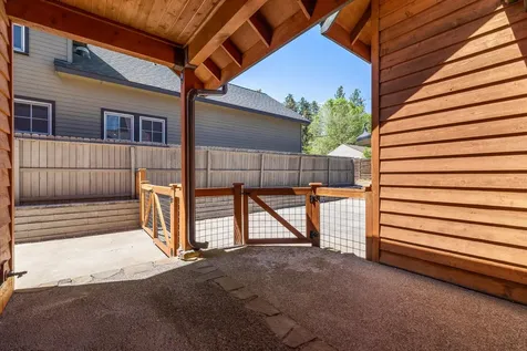 1252 NW Ithaca Avenue Bend OR 97703