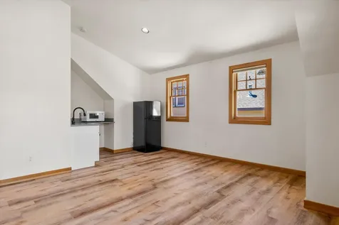 1252 NW Ithaca Avenue Bend OR 97703