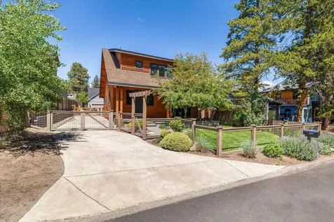 1252 NW Ithaca Avenue Bend OR 97703