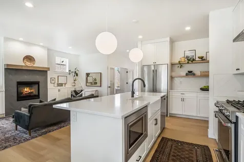61022 SE Light Peak Drive Bend OR 97702