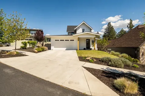 61022 SE Light Peak Drive Bend OR 97702